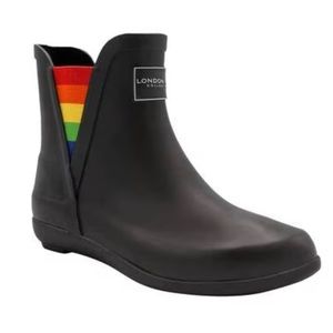 London Fog Piccadilly Rain Boots Black and Rainbow